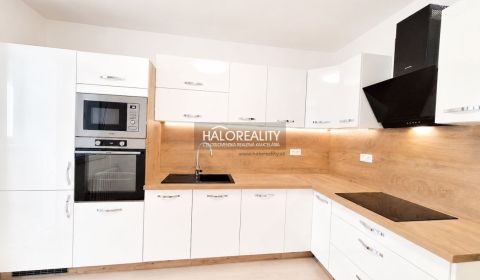 Predaj, trojizbový byt Bratislava Petržalka, Beňadic...