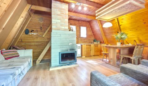 1.BCR | VÝNIMOČNÝ POZEMOK 438 M2 S CHATKOU - GAZÁRKA, ŠAŠTÍN-STRÁŽE