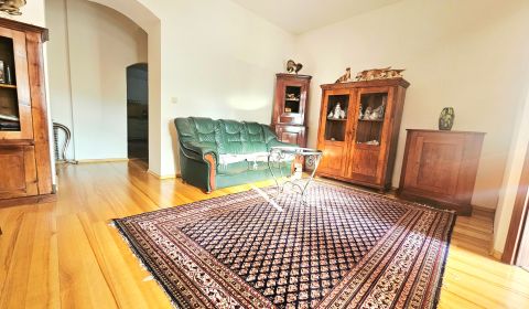 Veľkometrážny 3 izbový byt 90m2 Trenčianske Teplice - prenájom 
