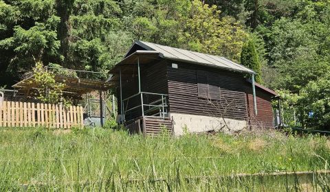 PREDAJ: Záhradná chatka s pozemkom Žilina - Budatín (MO)