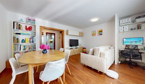 3-izbový byt 65m2 + loggia 5m2 | Na pasekách