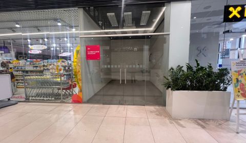 Na prenájom obchodný priestor 16,35m2 - Banská Bystrica/centrum NO099Z
