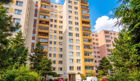 PREDAJ Priestranný 3-izbový byt 89 m² s lodžiou, Ružinov