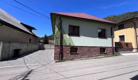  REZERVOVANÝ !!!Rodinný  dom  pod horami – Švošov, okres Ružomberok 