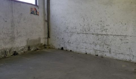 Prenájom skladu 38 m2 v Ružinove na Tomášikovej ul.