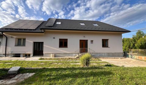 REZERVOVANÝ !!!!!!Víkendový rodinný dom pri Liptovskej Mare – Vlachy- 