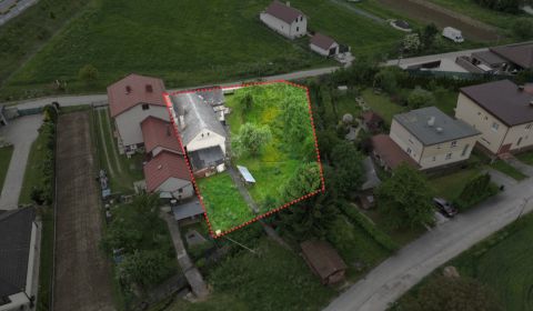 Rodinný dom s veľkým pozemkom – Žilina – Bytčica