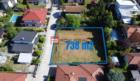 PREDAJ Najkrajší pozemok v Stupave Révová ulica 738 m2
