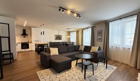 Na prenájom TOP nadštand. 3 izbový čiast. zariad. byt 125m2 Nové Zámky