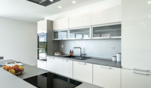 Moderný rodinný dom s terasou  | pozemok 1 600 m2 | Jarabina