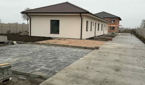 Predaj rodinného domu, Padáň, Padáň, Dunajská Streda