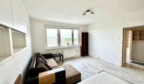 Predaj zariadeného1i bytu, pri Draždiaku,električka hneď voľný