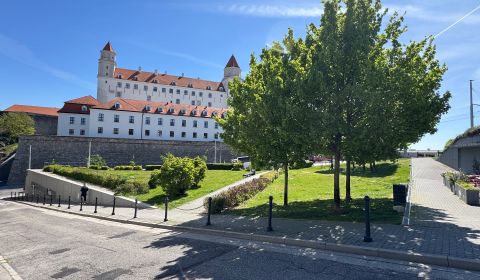 Na predaj vila v ktorej sa písala história, na Bratislavskom hrade