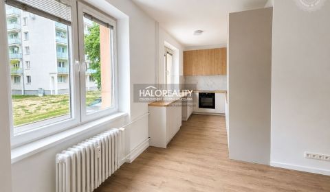 Predaj, trojizbový byt Bratislava Ružinov, Štrkovec