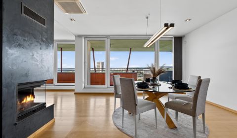 I PREDAJ Priestranný penthouse s terasou na Sklenárskej ulici