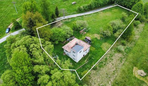 Beňuš-Gašparovo, nádherný pozemok 3251m2 s RD v pôvodnom stave