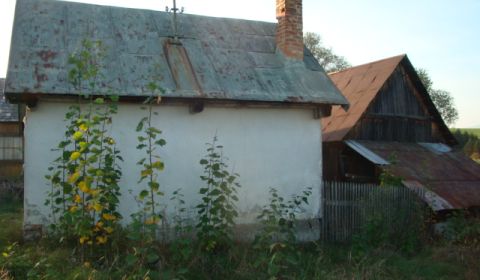 Lukratívny stavebný pozemok 1286 m2 s hosp. budovou v Brezne