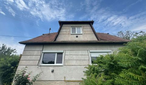 Exkluzívne! Predám vidiecky dom s pozemkom v obci Bardoňovo