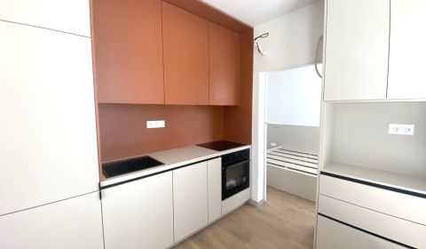 Real - H, ponúka dizajnový moderný 2 izbový byt  Bratislava Dúbravka