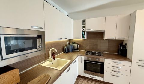 REZERVOVANÉ! * 3i byt po rekonštrukcii, G. Dusíka, Trnava