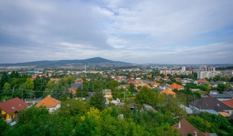 NA PREDAJ 3-izbový byt na Zvolenskej ulici
