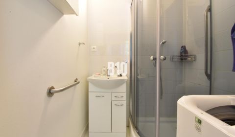 82,4m2 - 3 izbový byt s 2 loggiami