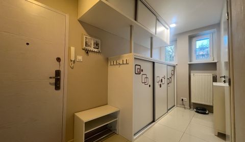 Na prenájom veľký 2-izbový byt moderná rekonštrukcia – Banská Bystrica