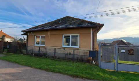 Predáme rodinný dom, 109 m2, Nemčiňany, okr. Zlaté Moravce