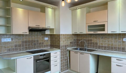 Veľký 3-izbový byt, Vrútky - PRIPRAVUJEME
