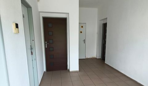 Na predaj rodinný dom s  potenciálom podnikania  v Galante