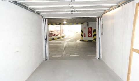 Na predaj – Garáž v uzatvorenom obytnom dome na Podunajskej ul., BA II