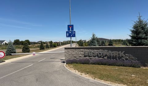 Stavebný pozemok na predaj – Kvetoslavov, 2 500 m² - súkromná ulica