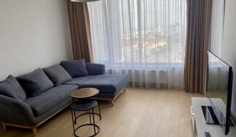 | Ponuka na prenájom 2-izbového bytu v projekte Sky Park
