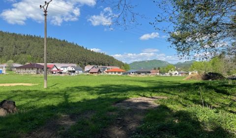 DOMANIŽA STAVEBNÝ POZEMOK, možné rozdelenie, všetky IS, rovina