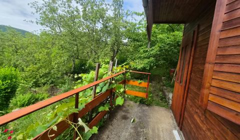 2 chatky, pozemok 563m2 Trenčianske Teplice 