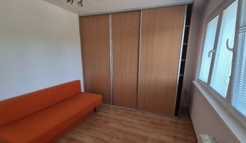 PREDAJ : 1 IZBOVÝ BYT NA KOŠICKEJ ULICI, KOMÁRNO