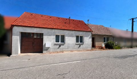 Na predaj 3 - izb. rod. dom, pozemok 1.200m2, Dubovce