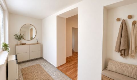 ZNÍŽENÁ CENA / Na predaj 3 - izb. rod. dom, pozemok 1.200m2, Dubovce