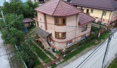 Znížená cena - predaj rodinného domu - Vlachovo