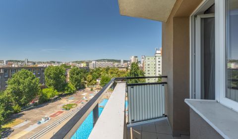 I Na predaj 3i byt s loggiou, Ružová dolina, Ružinov