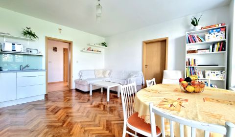 Pekný zariadený 3-izbový byt | 72 m2 | Vajnorská