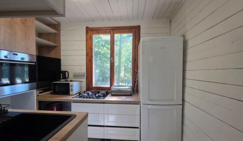 1664 m² pokoja na hranici lesa | Modra – Harmónia