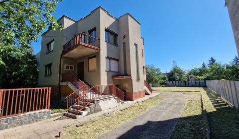 Na predaj rodinný dom na ulici Varichovská v Trebišove – 793 m2 pozemo
