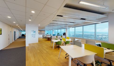 Prenájom kancelárií v budove POLUS, Open space, recepcia, parkovanie
