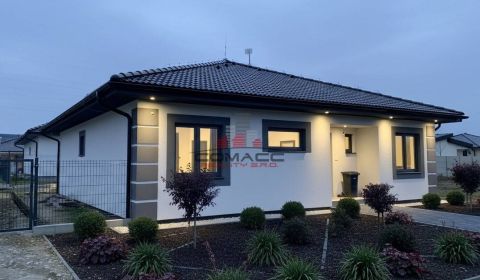 4 iz. bungalov s terasou v Piešťanoch a okolí - STAVIAME PRE VÁS