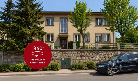 Výnimočný veľký 3i byt v pôvodnom stave na Kolibe s garážu