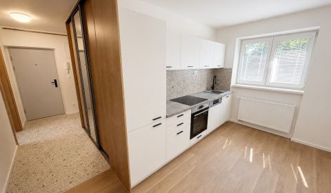 PRENAJATÝ/ Nový 2-izb. byt (59m), lodžia, Senica, Priemyselná ul.