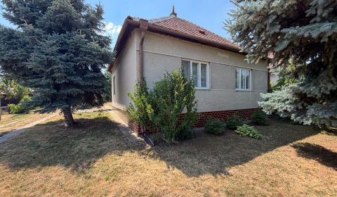 4 izbový rodinný dom na veľkom pozemku - 16 á - Zbehy 