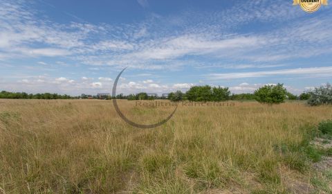 NA PREDAJ investičný pozemok o výmere 1.252 m2 v Zohore, Muškátová ul.