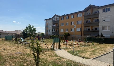 Ponúkame na predaj exluzívne 3 izbový byt v Moste pri Bratislave 